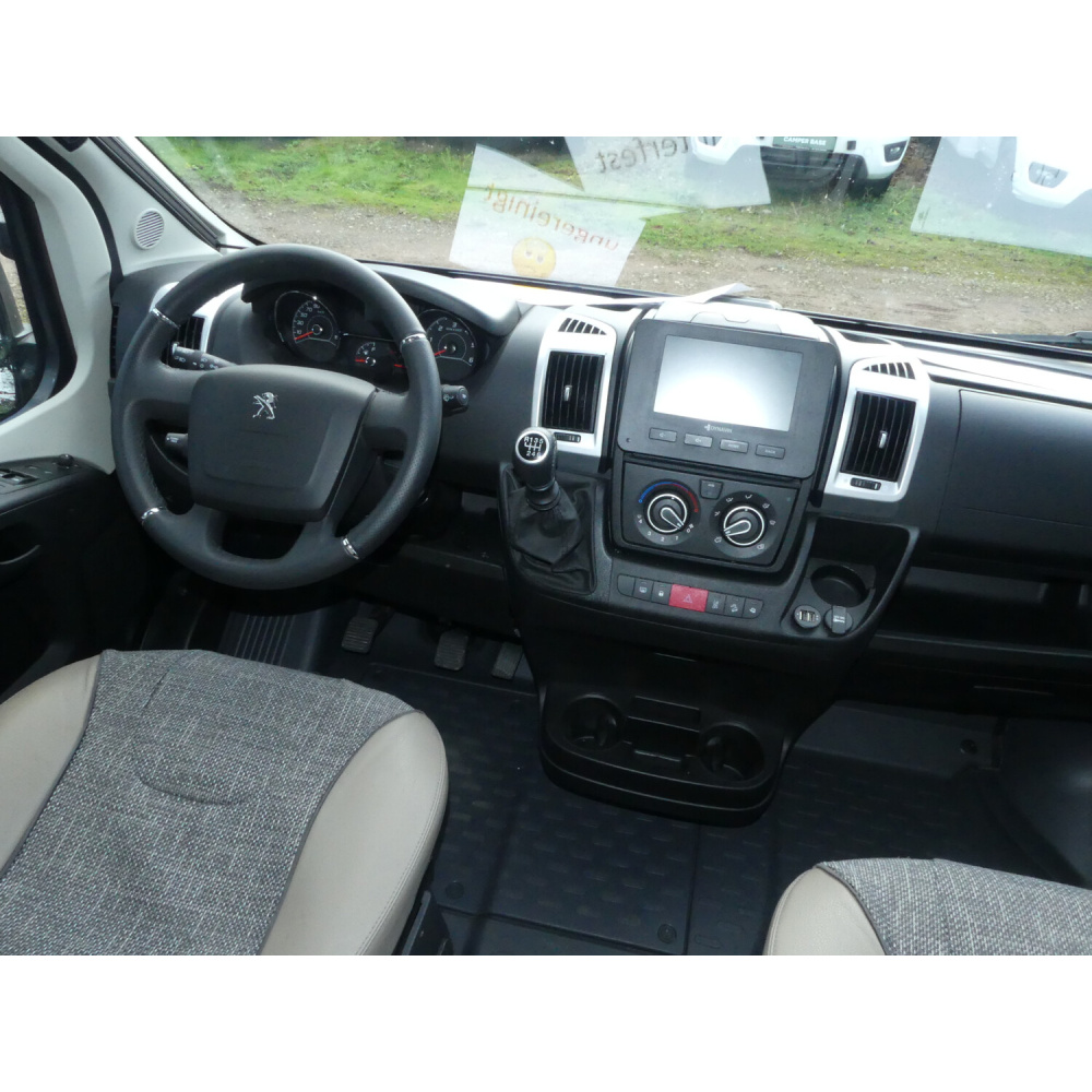 Dethleffs-Globetrail-640 S Peugeot-