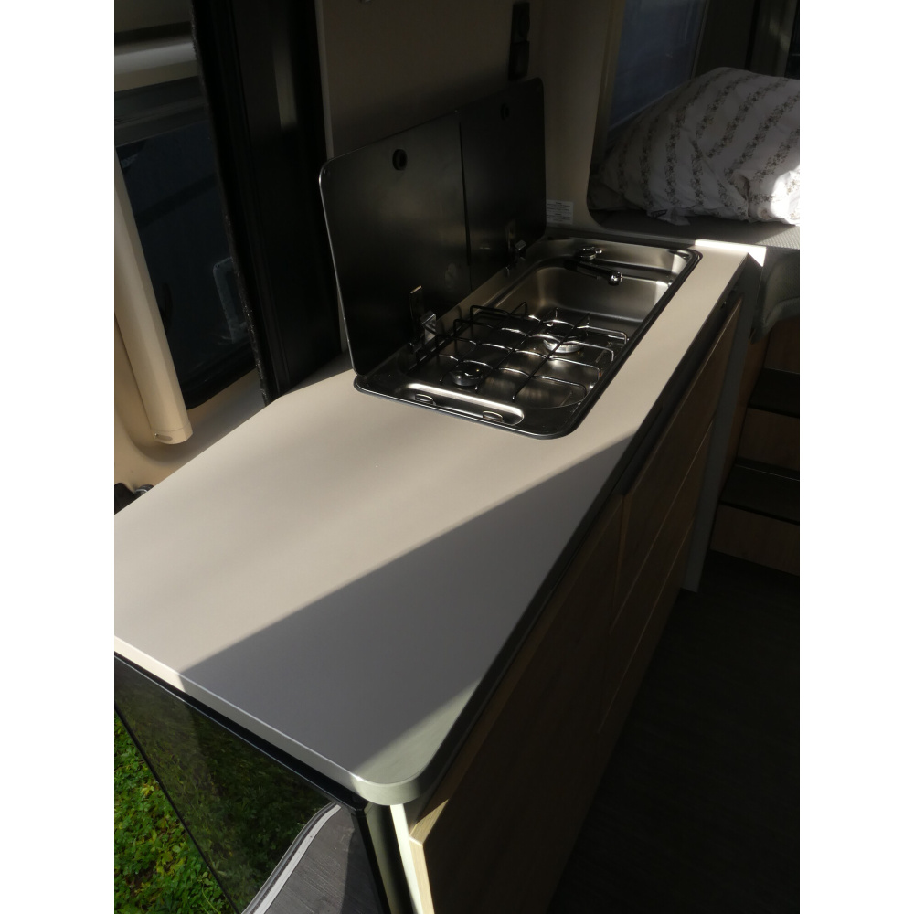 Dethleffs-Globetrail-640 S Peugeot-