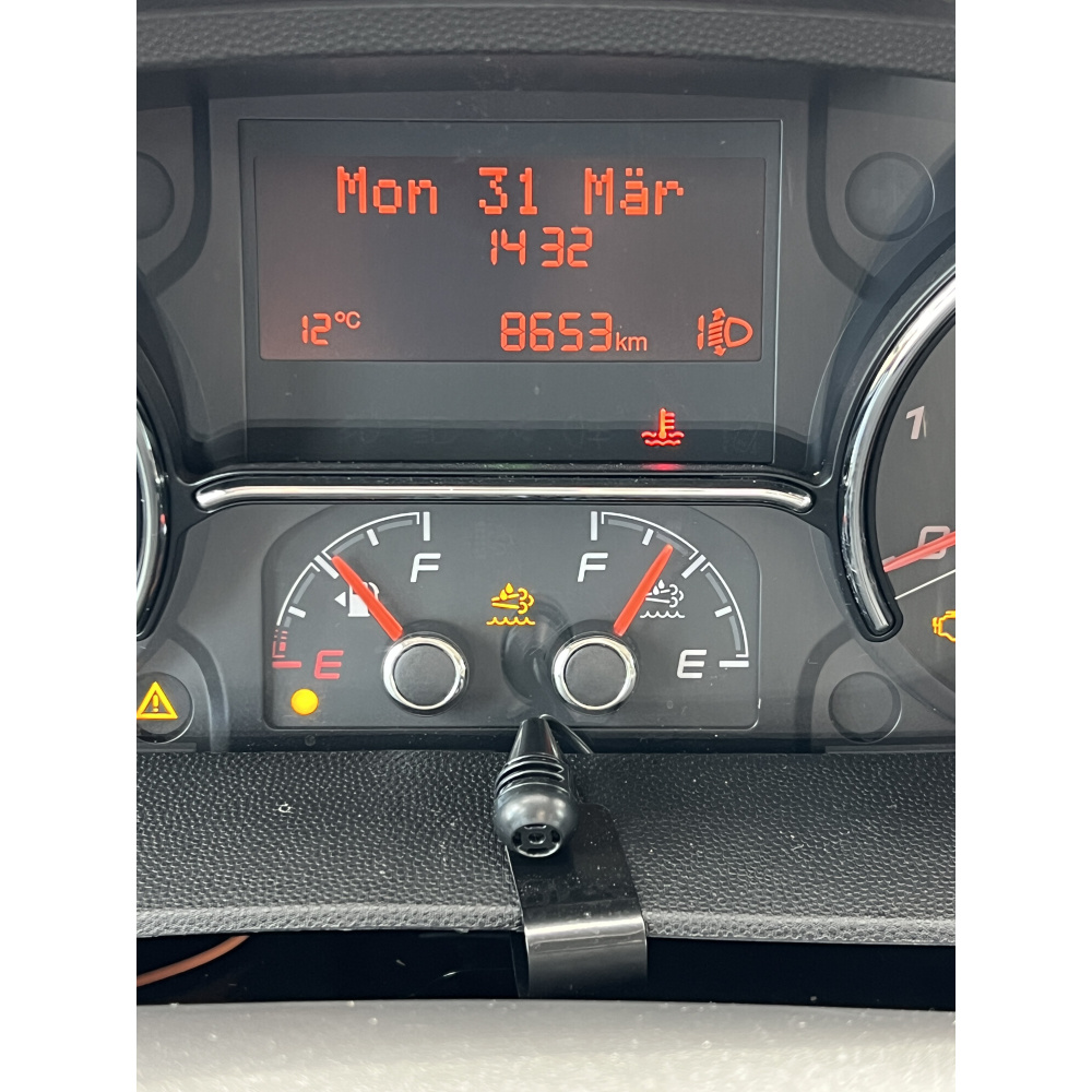 Dethleffs-Globetrail-640 S Peugeot-165PS