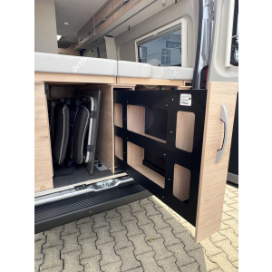 Dethleffs-Globetrail-640 S Peugeot-165PS