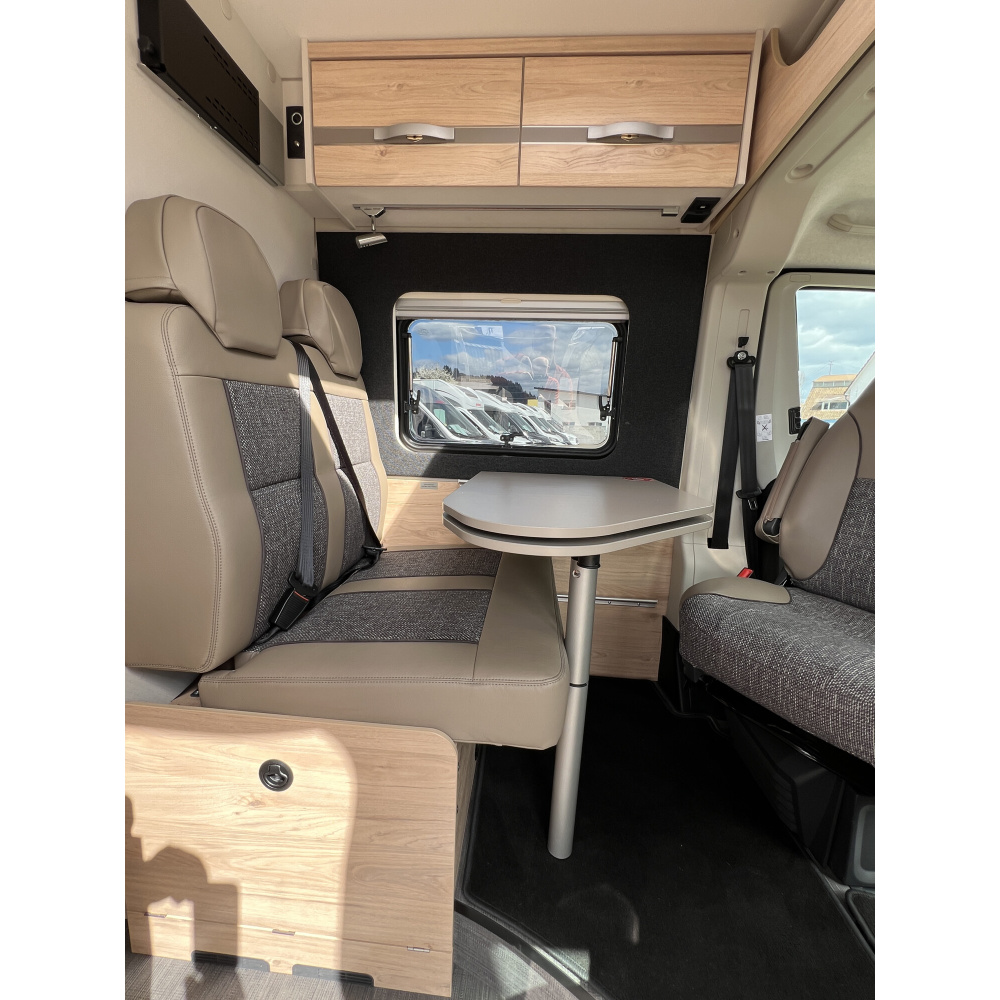 Dethleffs-Globetrail-640 S Peugeot-165PS