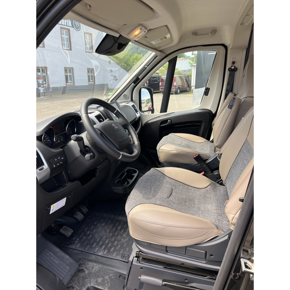 Dethleffs-Globetrail-640 S Peugeot-165PS