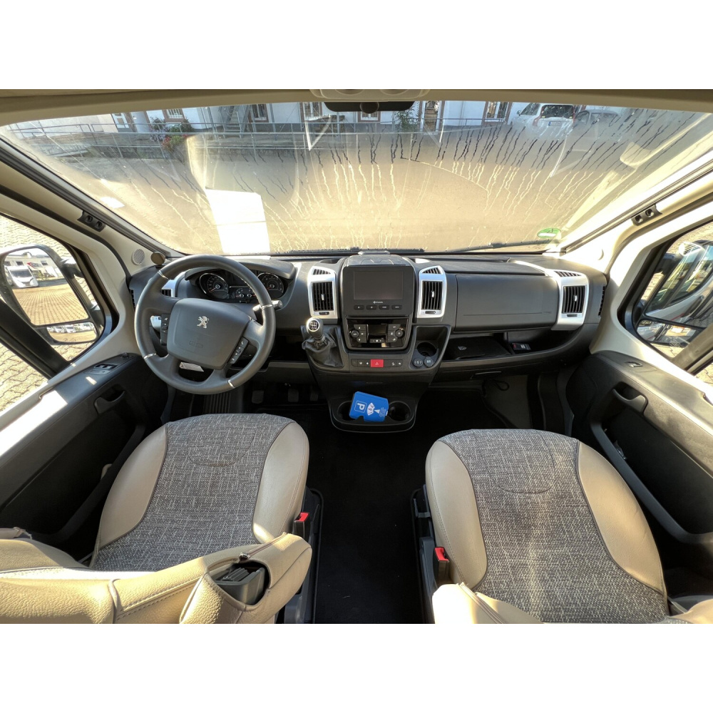 Dethleffs-Globetrail-640 S Peugeot-165 PS