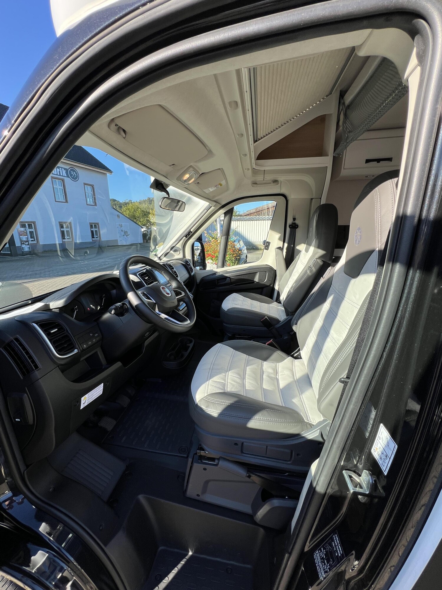 Sunlight-Adventure T-68-140Ps