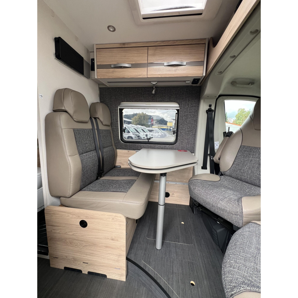 Dethleffs-Globetrail-640 S Peugeot-